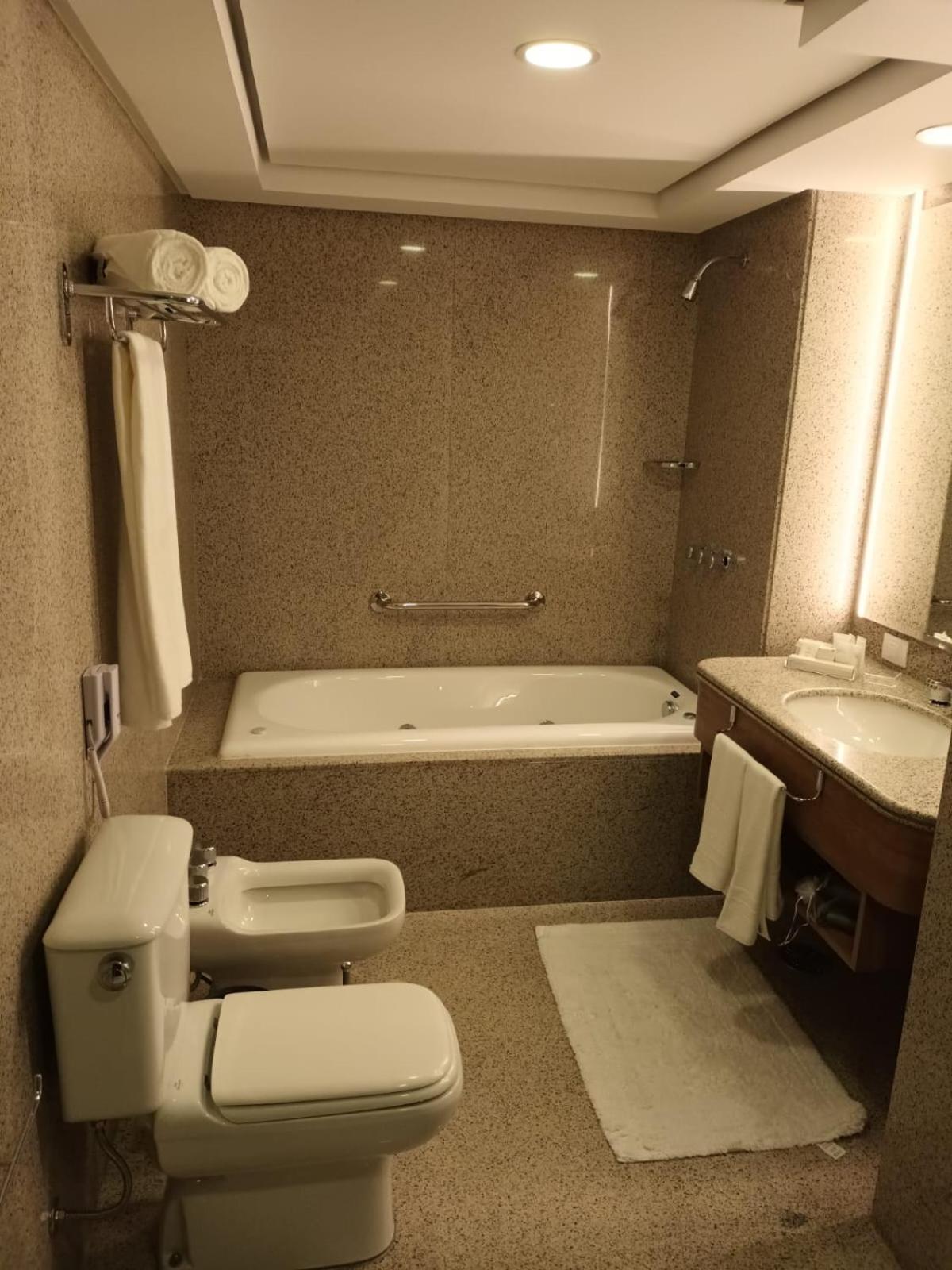 White Plaza Hotel كوريتيبا المظهر الخارجي الصورة